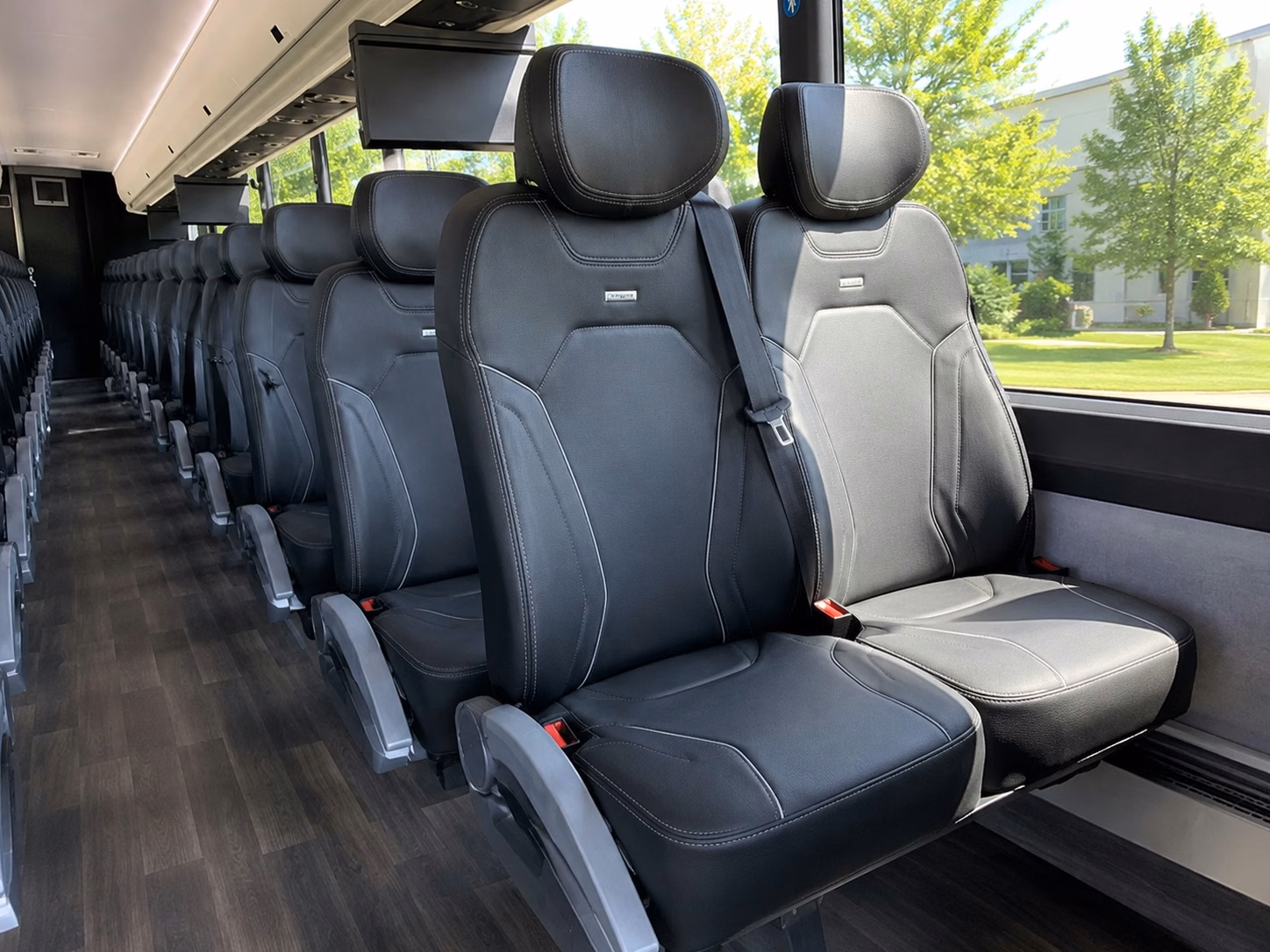 knoxville charter bus
